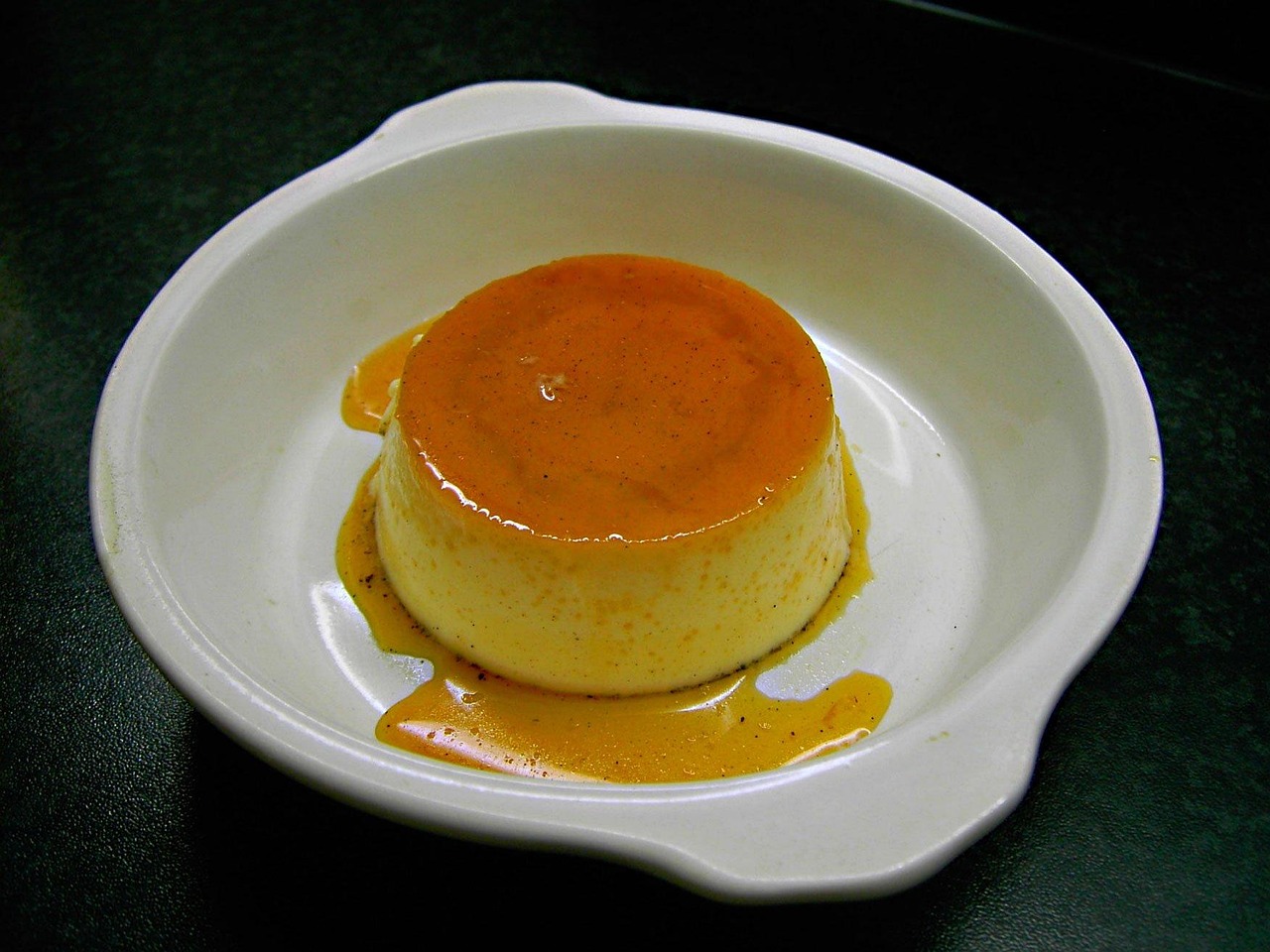 プリンをホットケーキミックスで簡単に作る方法は？